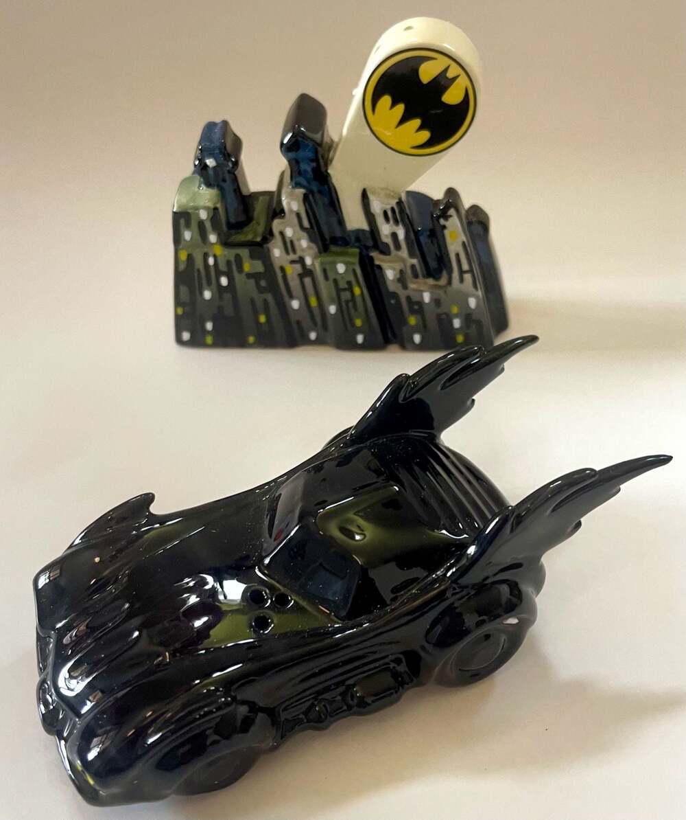 DC Comics Vandor Batman Batmobile and Bat-Signal Ceramic Salt and Pepper Shaker